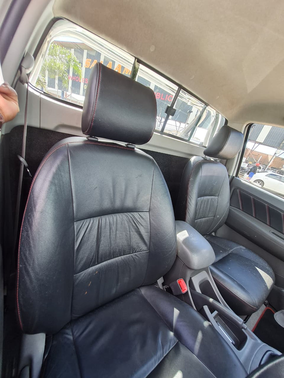 2013 Toyota Hilux S/C 3.0 D-4D DAKAR