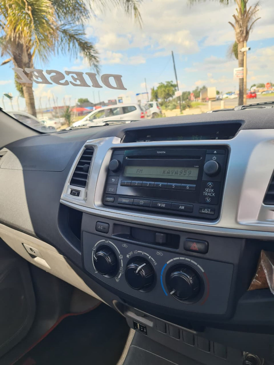 2013 Toyota Hilux S/C 3.0 D-4D DAKAR