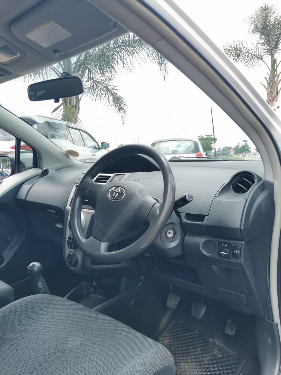 2011 Toyota Yaris 1.3 Zen