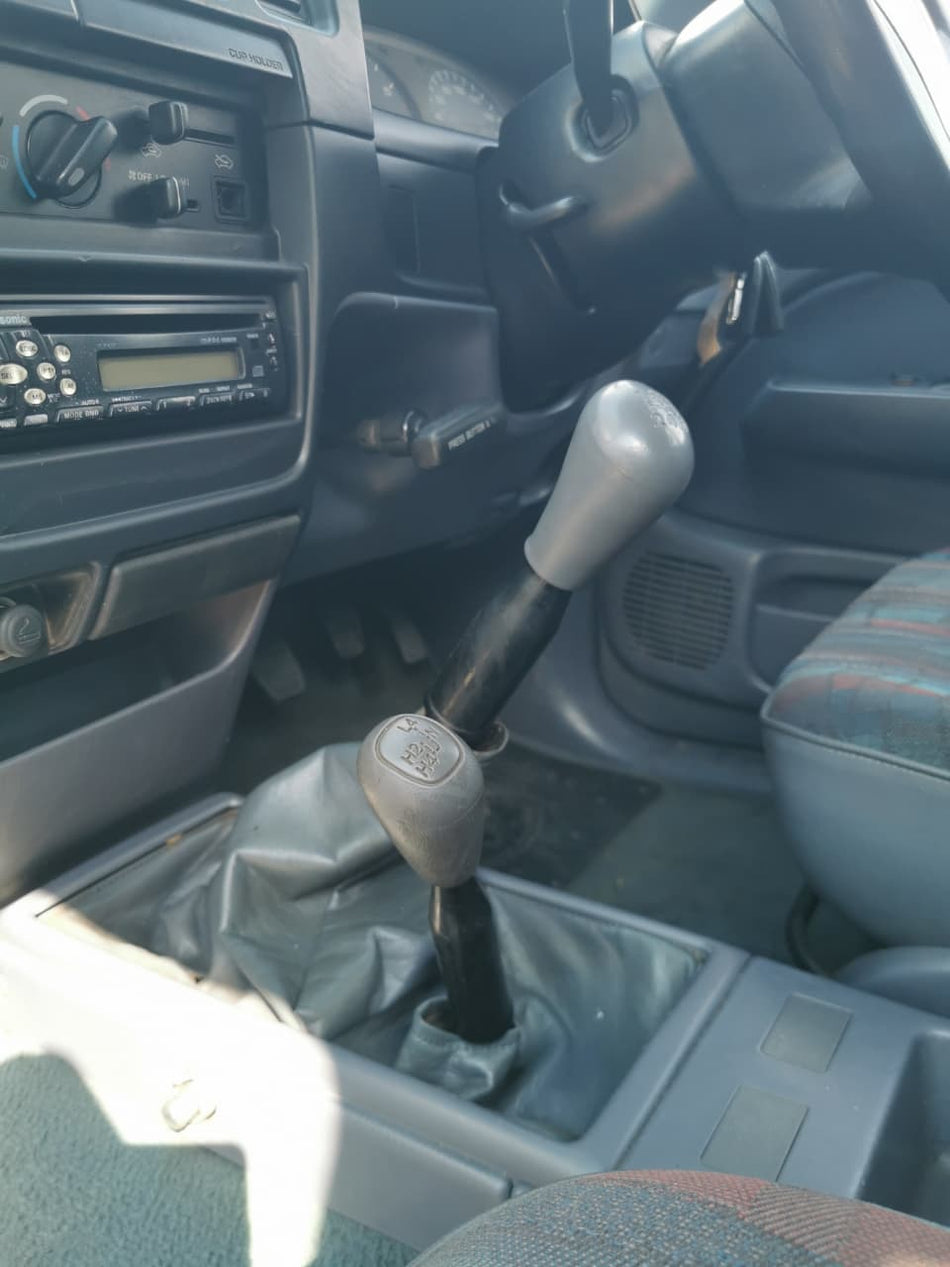 2003 Toyota Hilux 2.7i 4x4