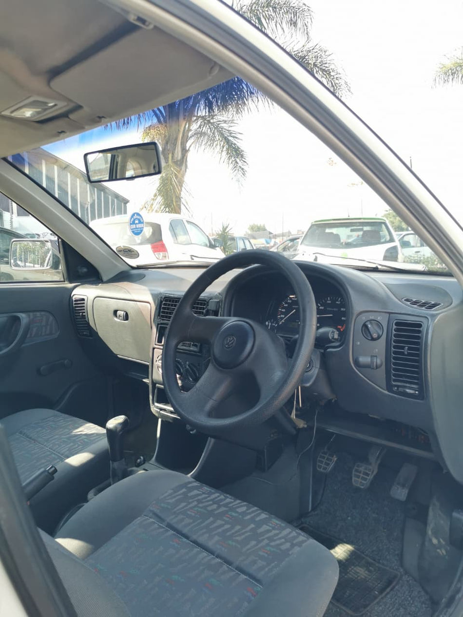 Volkswagen Polo Playa 1.6i