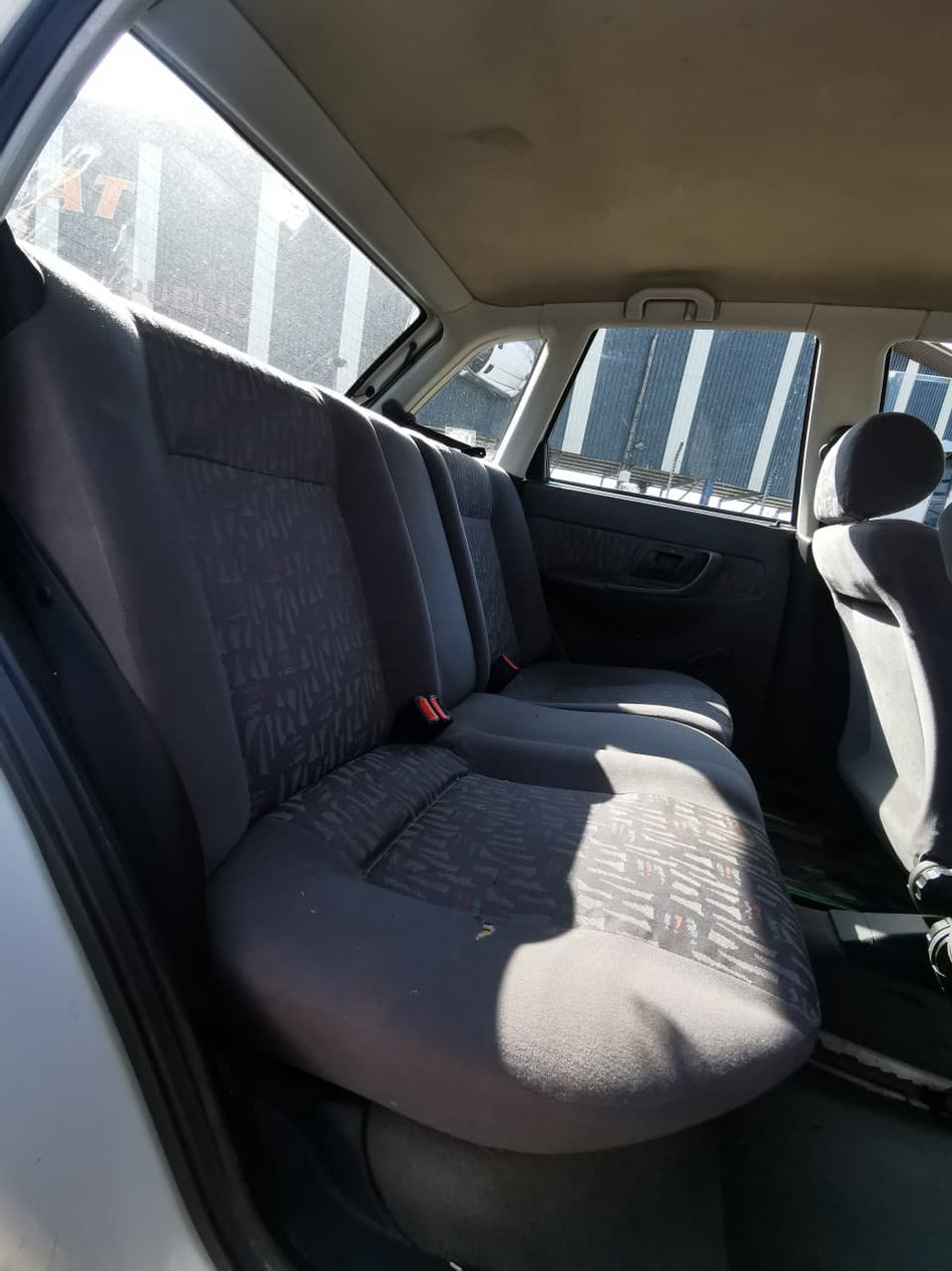 Volkswagen Polo Playa 1.6i