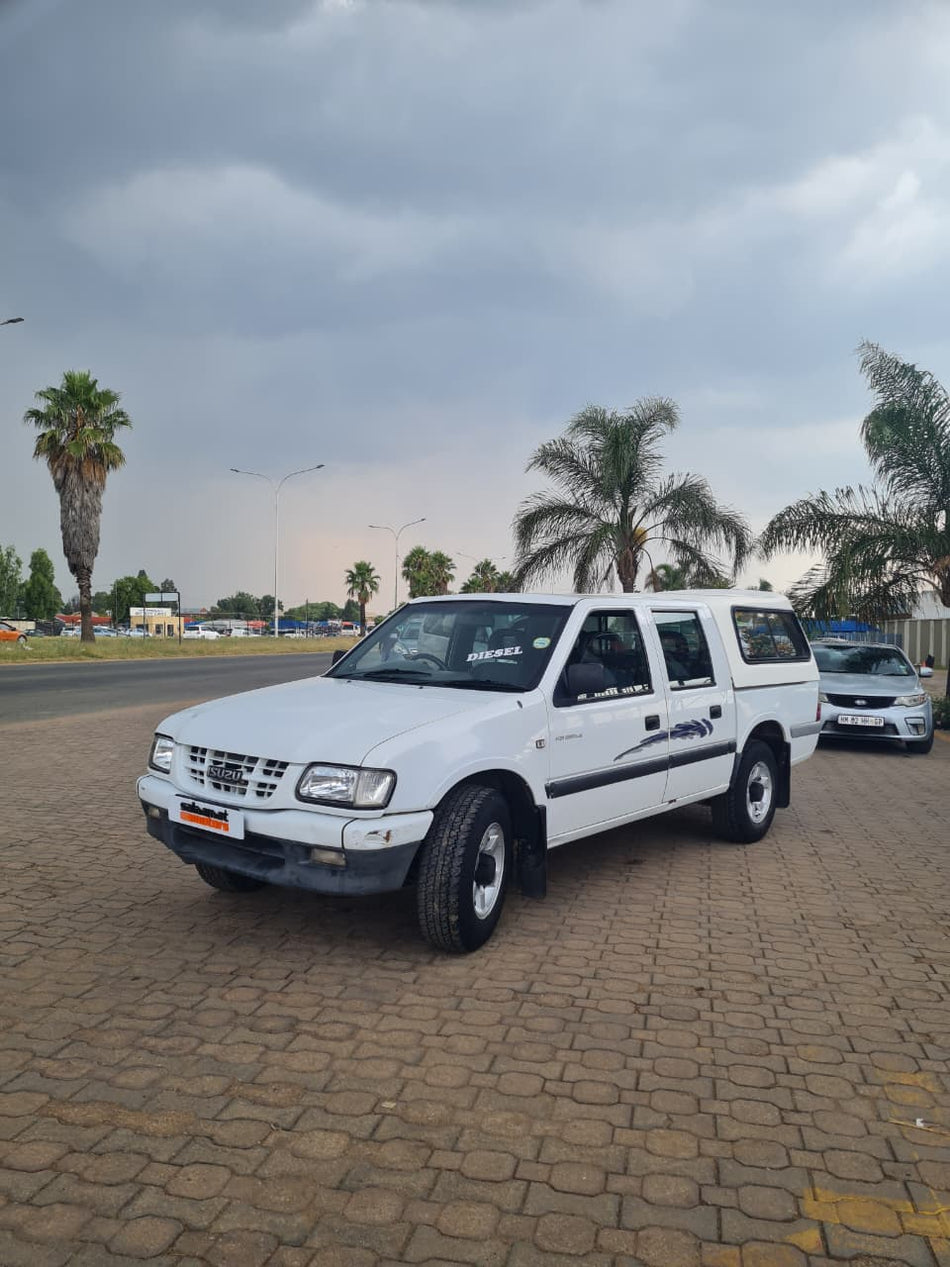 Isuzu KB250 D/C