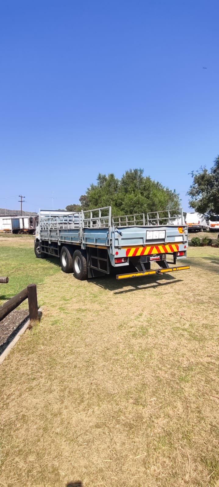 2020 UD Croner PDR 250 Dropside (6x2) Automatic