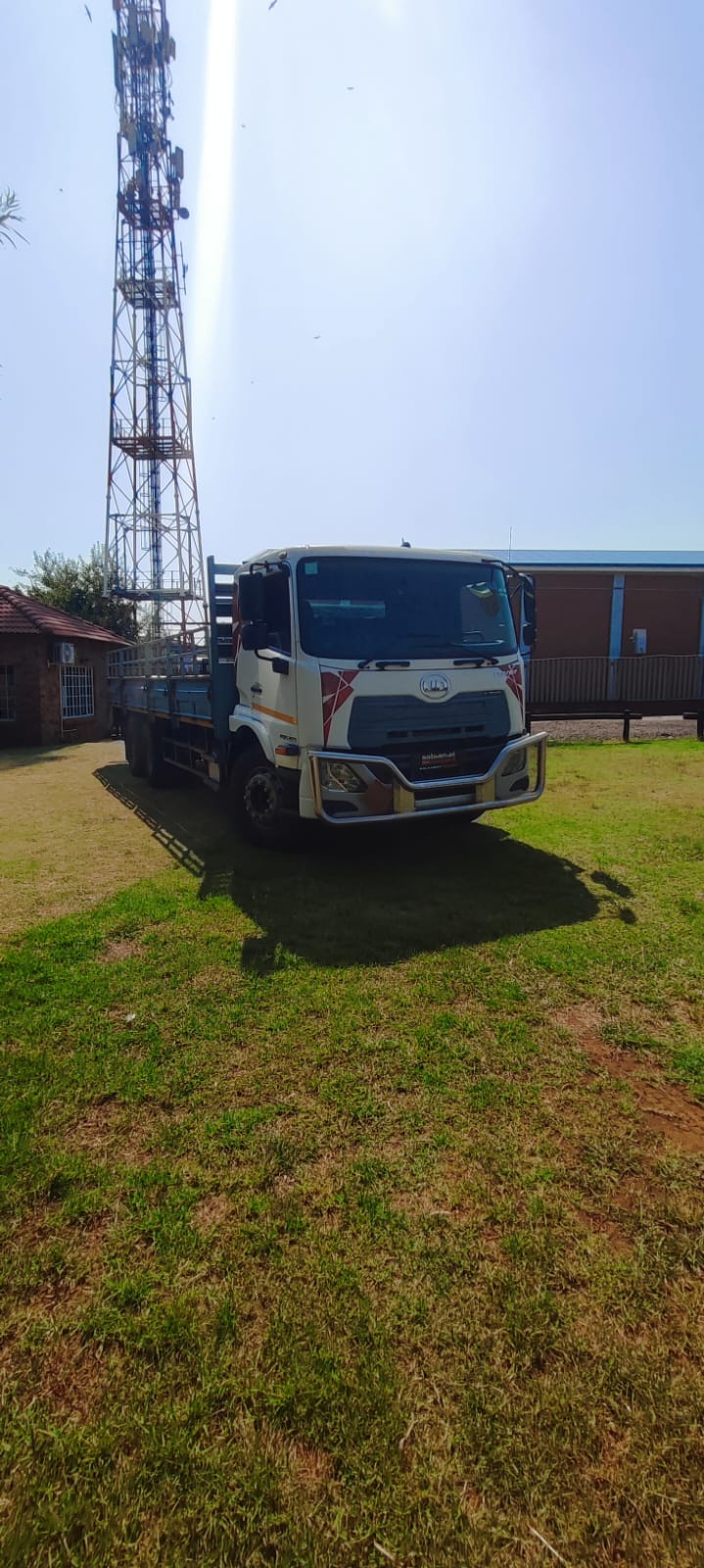 2020 UD Croner PDR 250 Dropside (6x2) Automatic