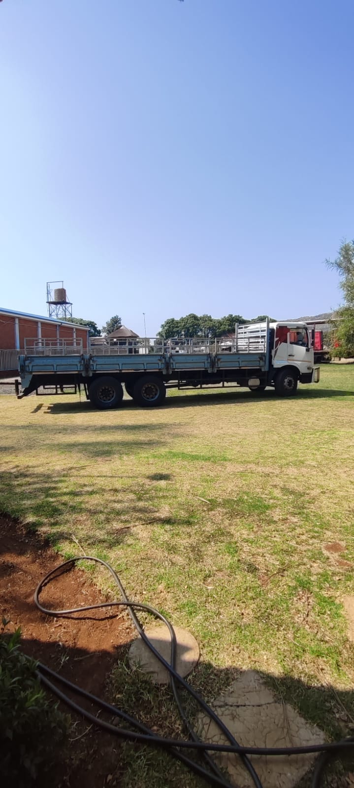 2020 UD Croner PDR 250 Dropside (6x2) Automatic