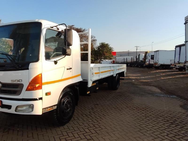 2008 Hino 500 12-215 Dropside 8 Ton