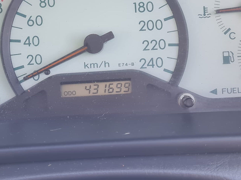 2004 Toyota RunX 1.4 RT