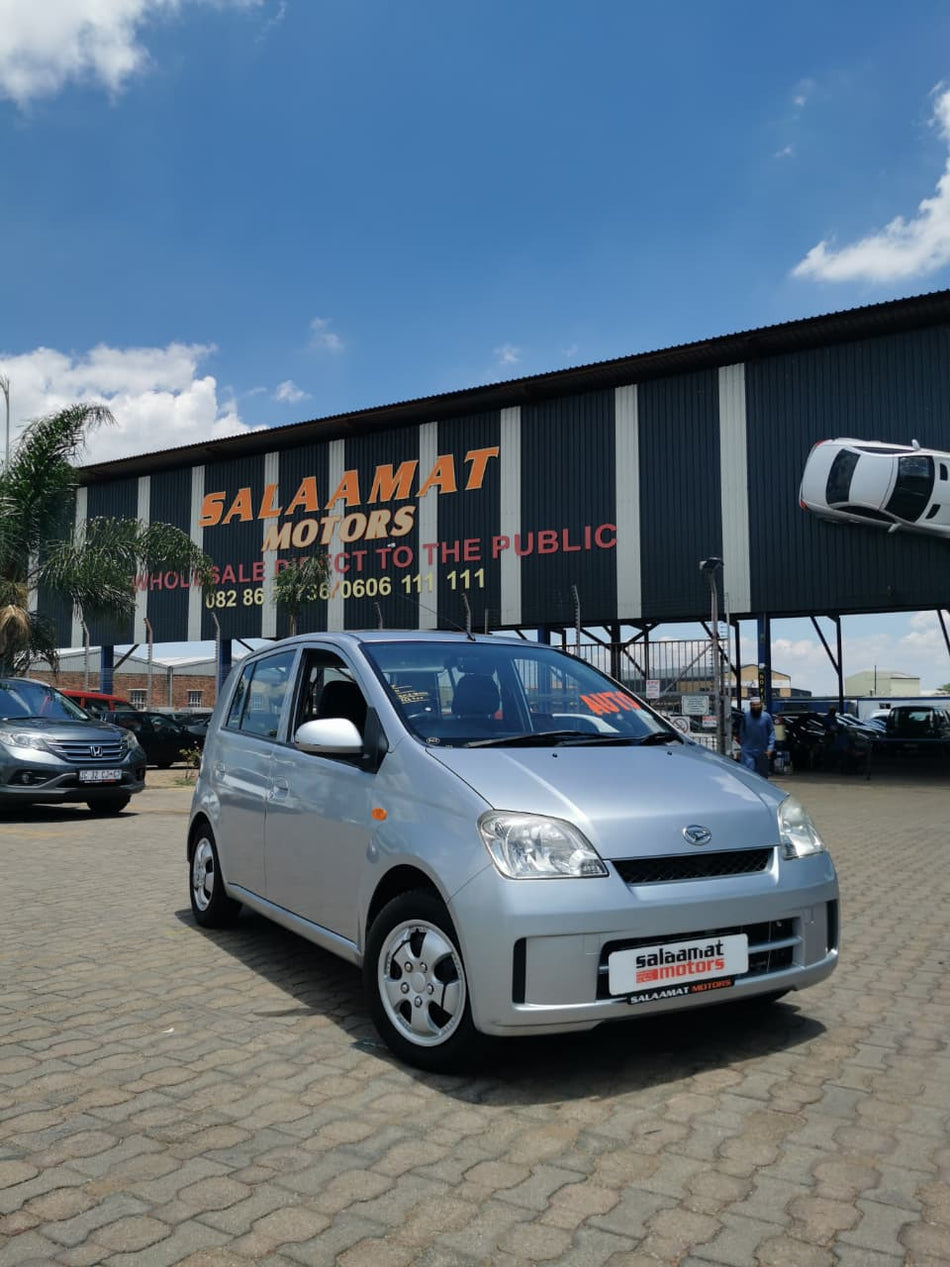 2005 Daihatsu Charade Automatic