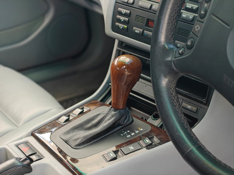 2000 BMW E46 325i Automatic