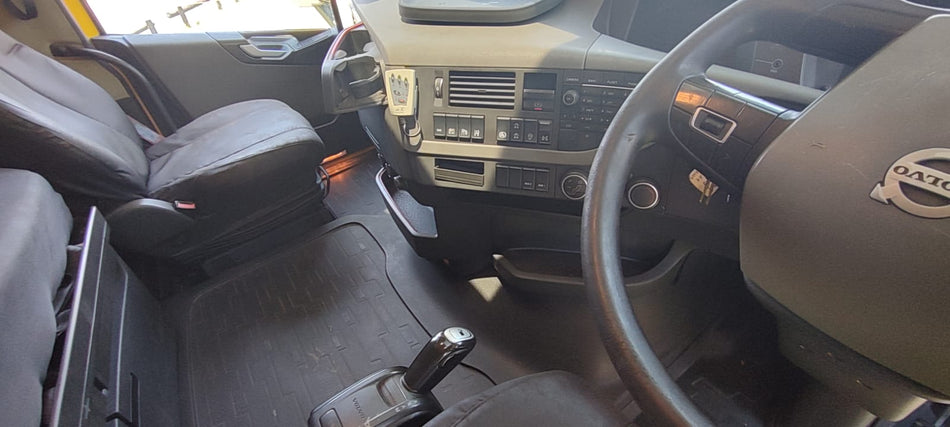 2019 Volvo 440 Horse 6X4 Automatic