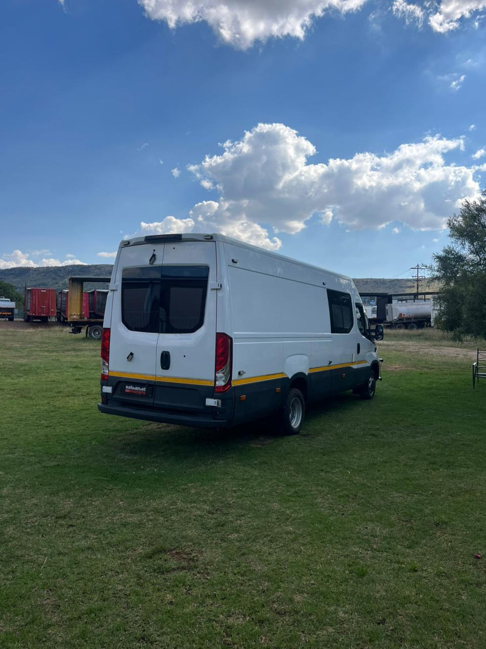2020 Iveco Daily 11 Seater & Half Panel Van