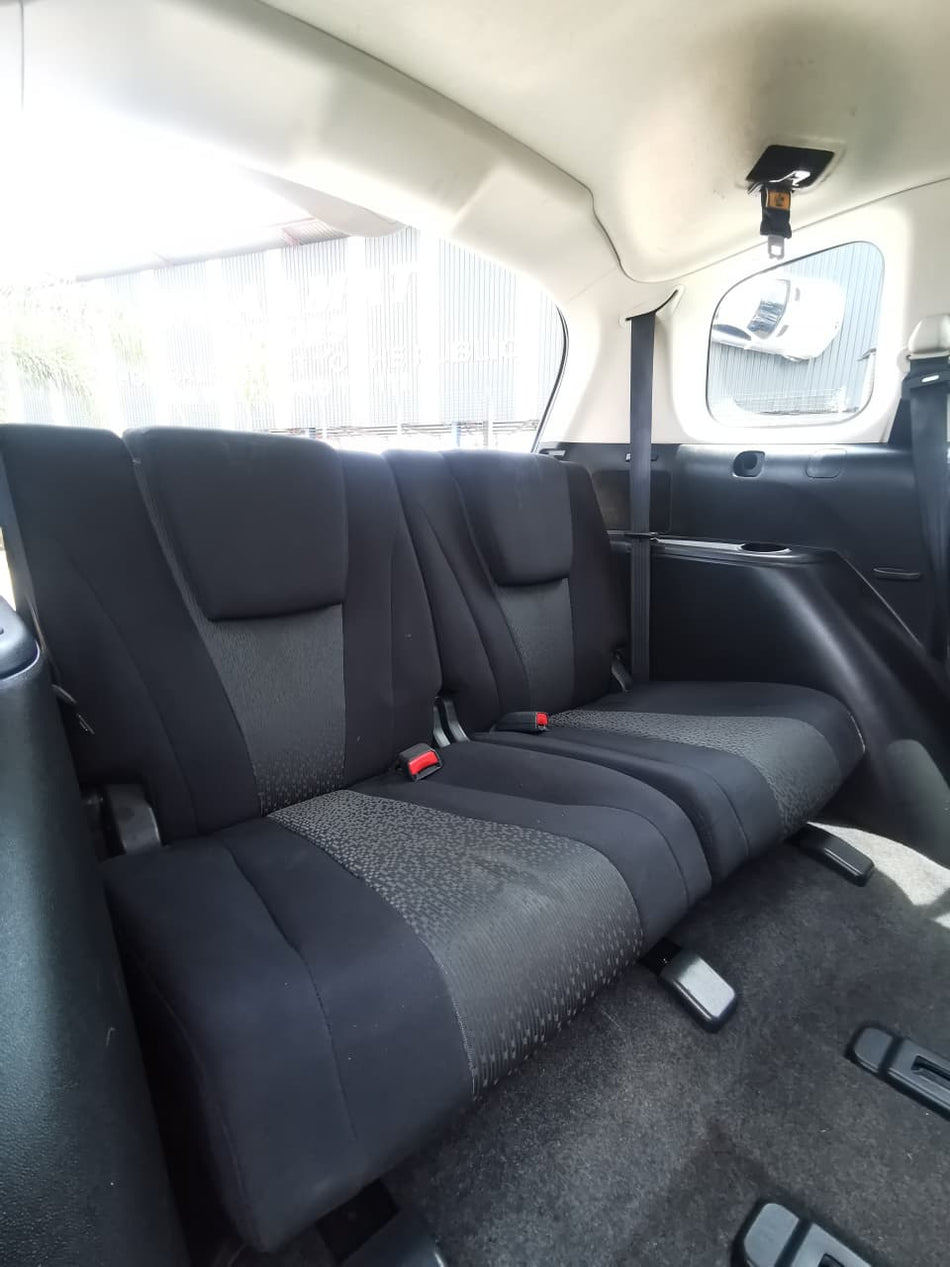 2011 Mazda 5 7 Seater