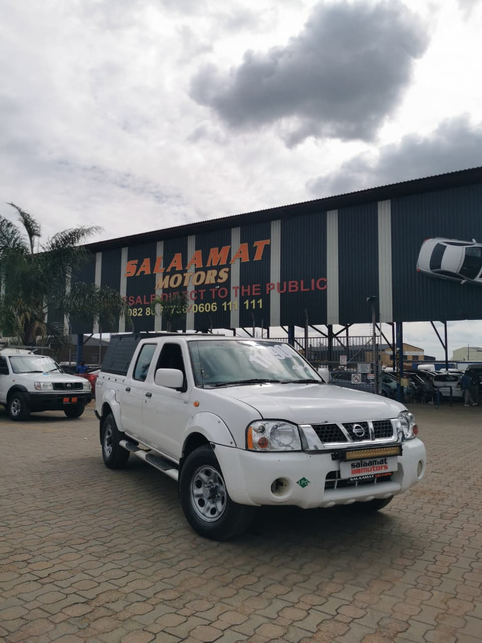 2006 Nissan Hardbody 2.4i 4x4