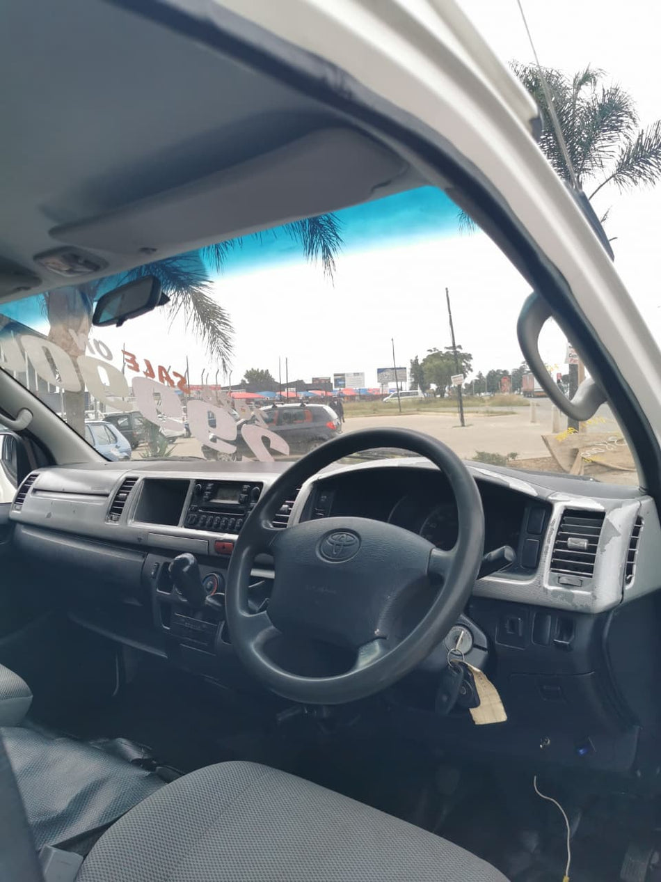 2005 Toyota Quantum VVTI