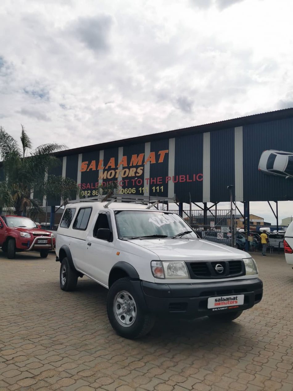 2003 Nissan Hardbody 2.4i 4x4