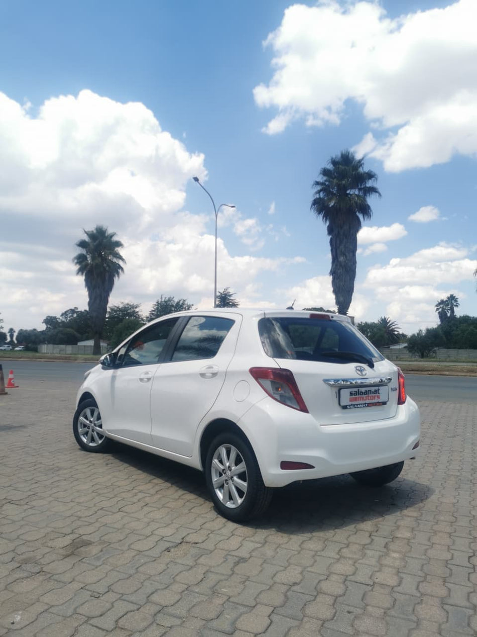 2014 Toyota Yaris Automatic