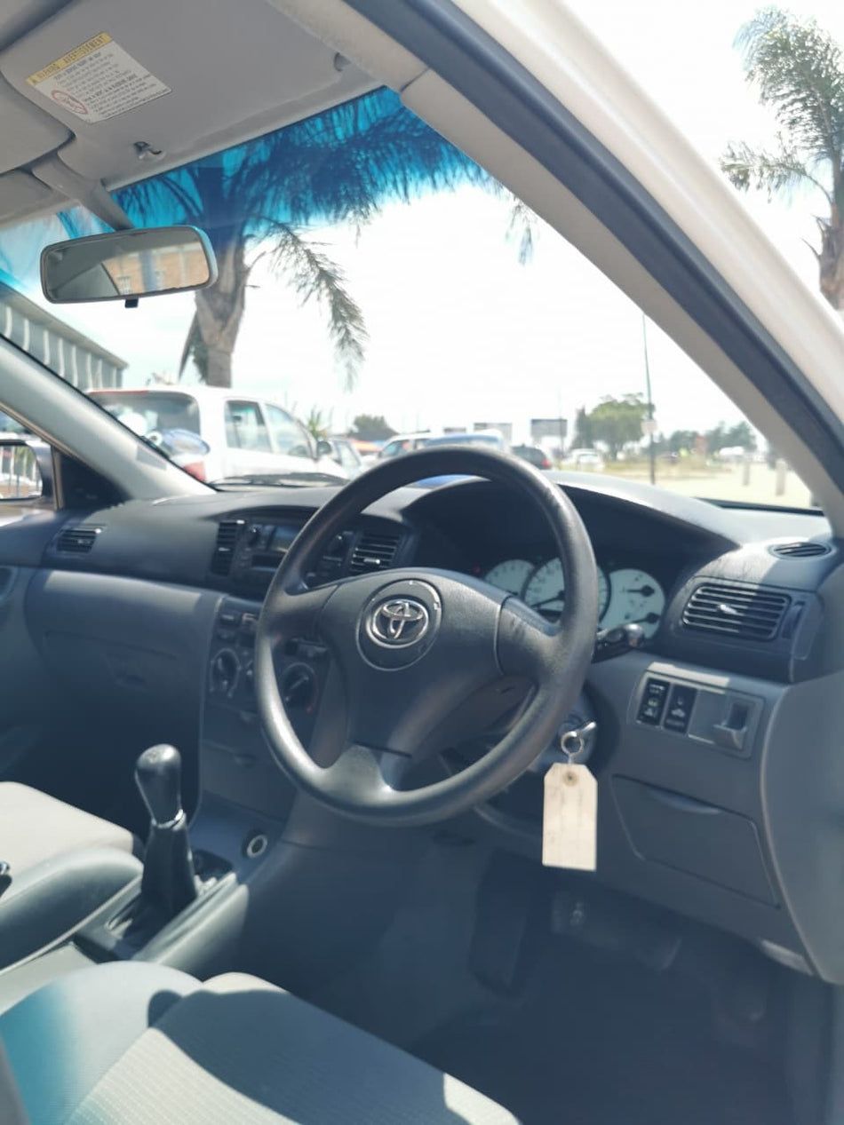 2005 Toyota Corolla 140i GLE