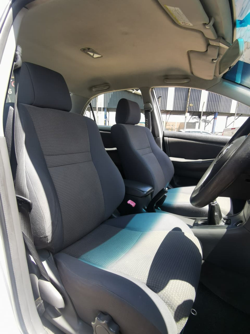 2005 Toyota Corolla 140i GLE