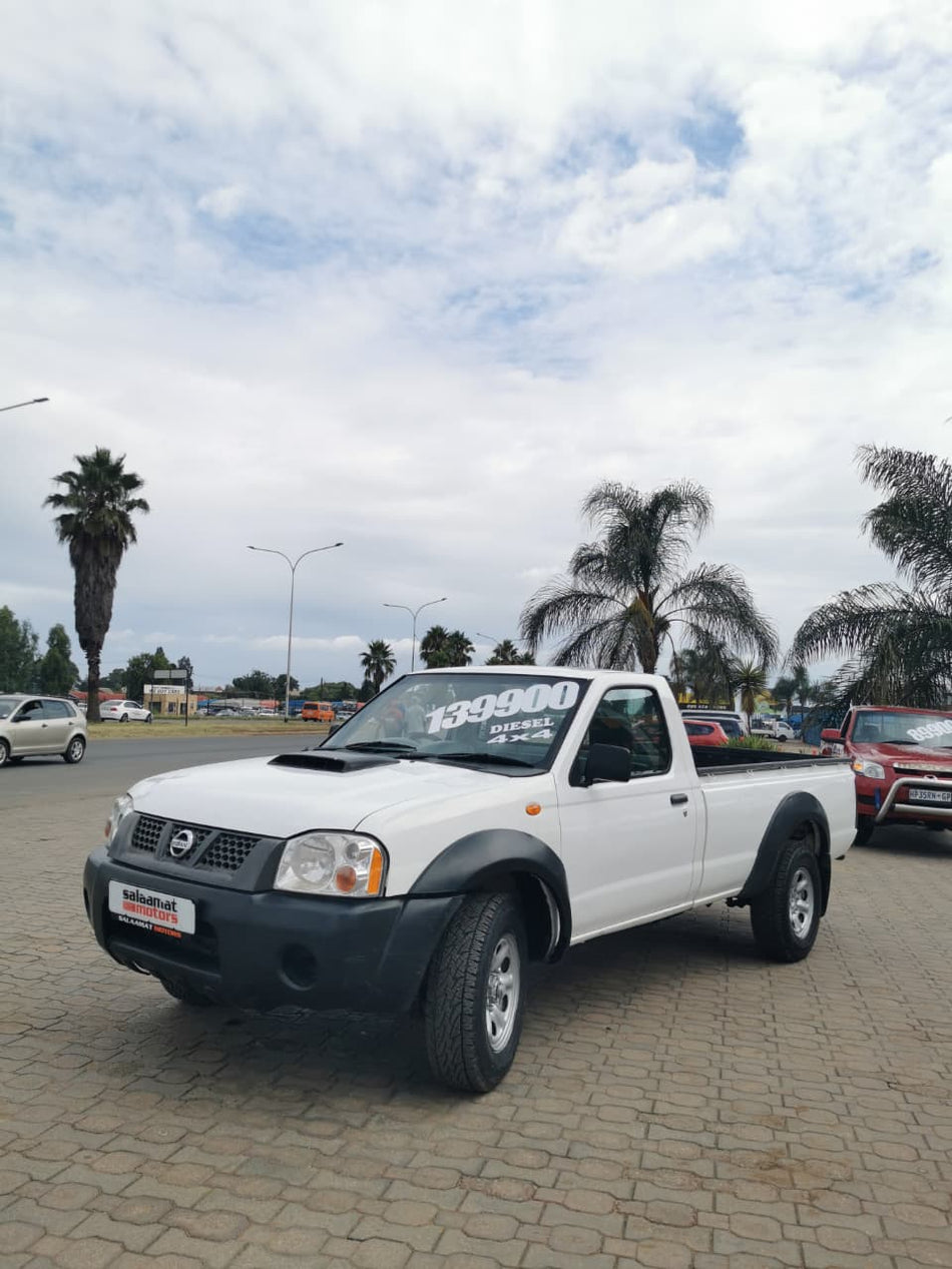 2013 Nissan Hardbody 2.5D 4x4