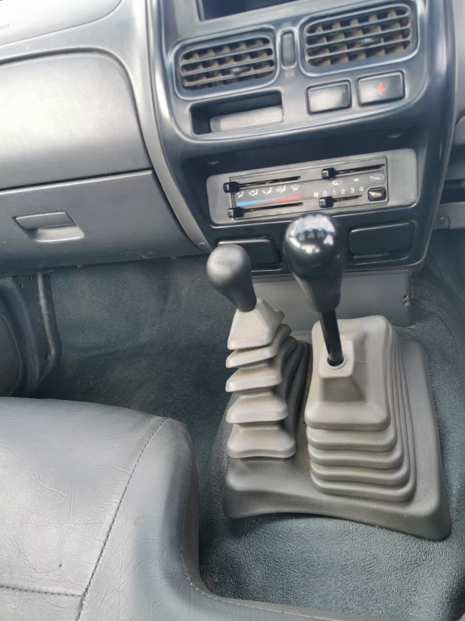 2013 Nissan Hardbody 2.5D 4x4