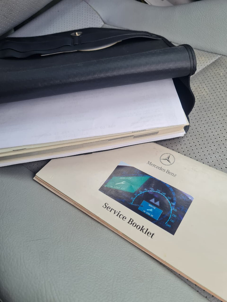 2000 Mercedes-Benz C180 Classic Automatic