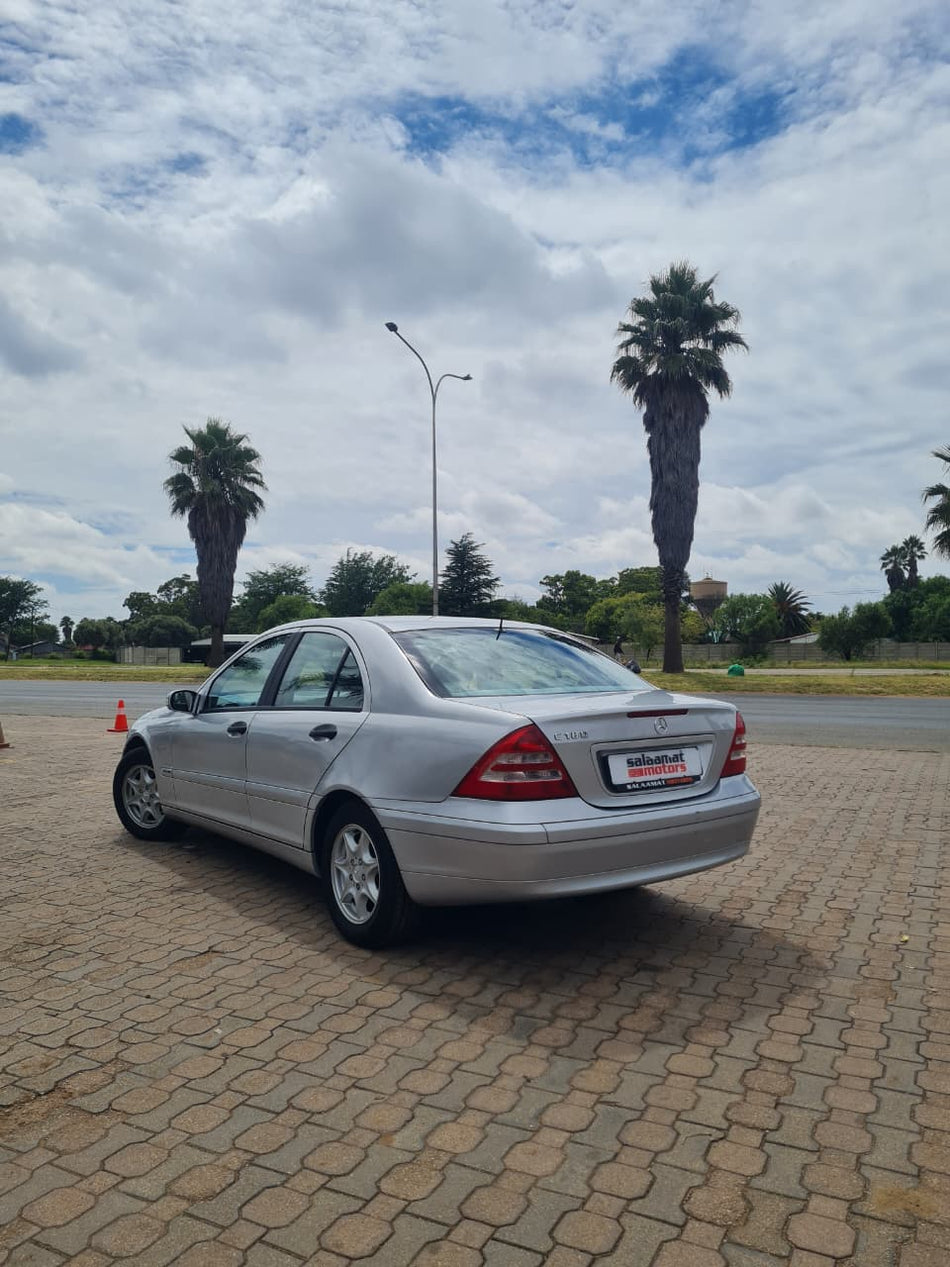 2000 Mercedes-Benz C180 Classic Automatic