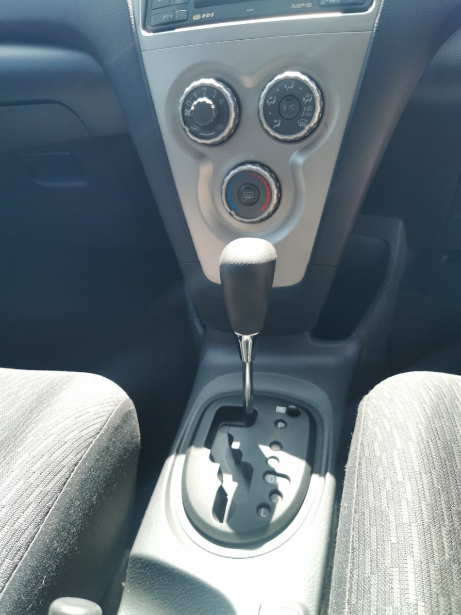 2010 Toyota Yaris 1.3 Automatic