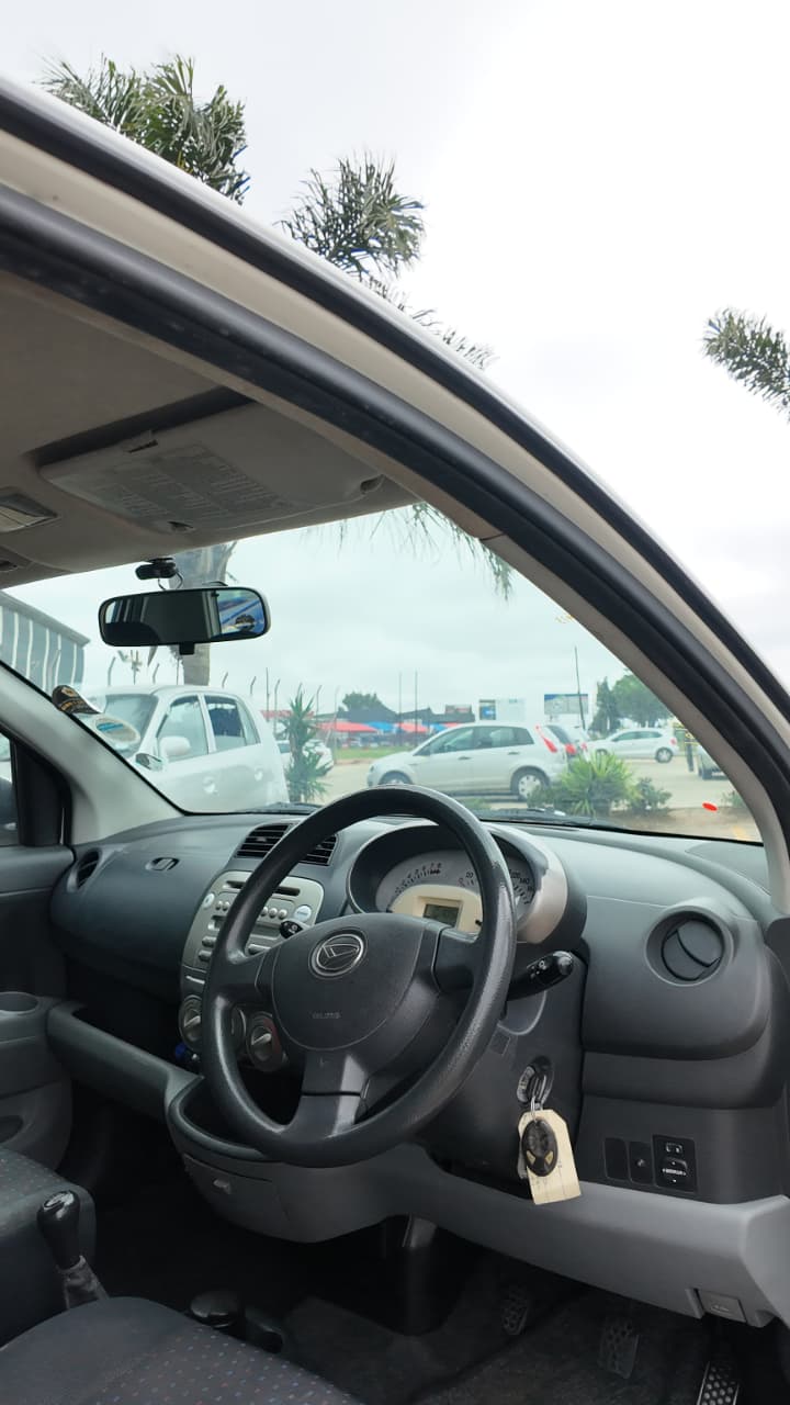 2008 Daihatsu Sirion