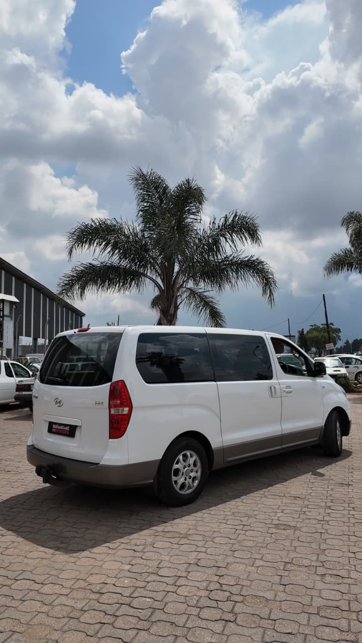 Hyundai H1 2.5D Automatic