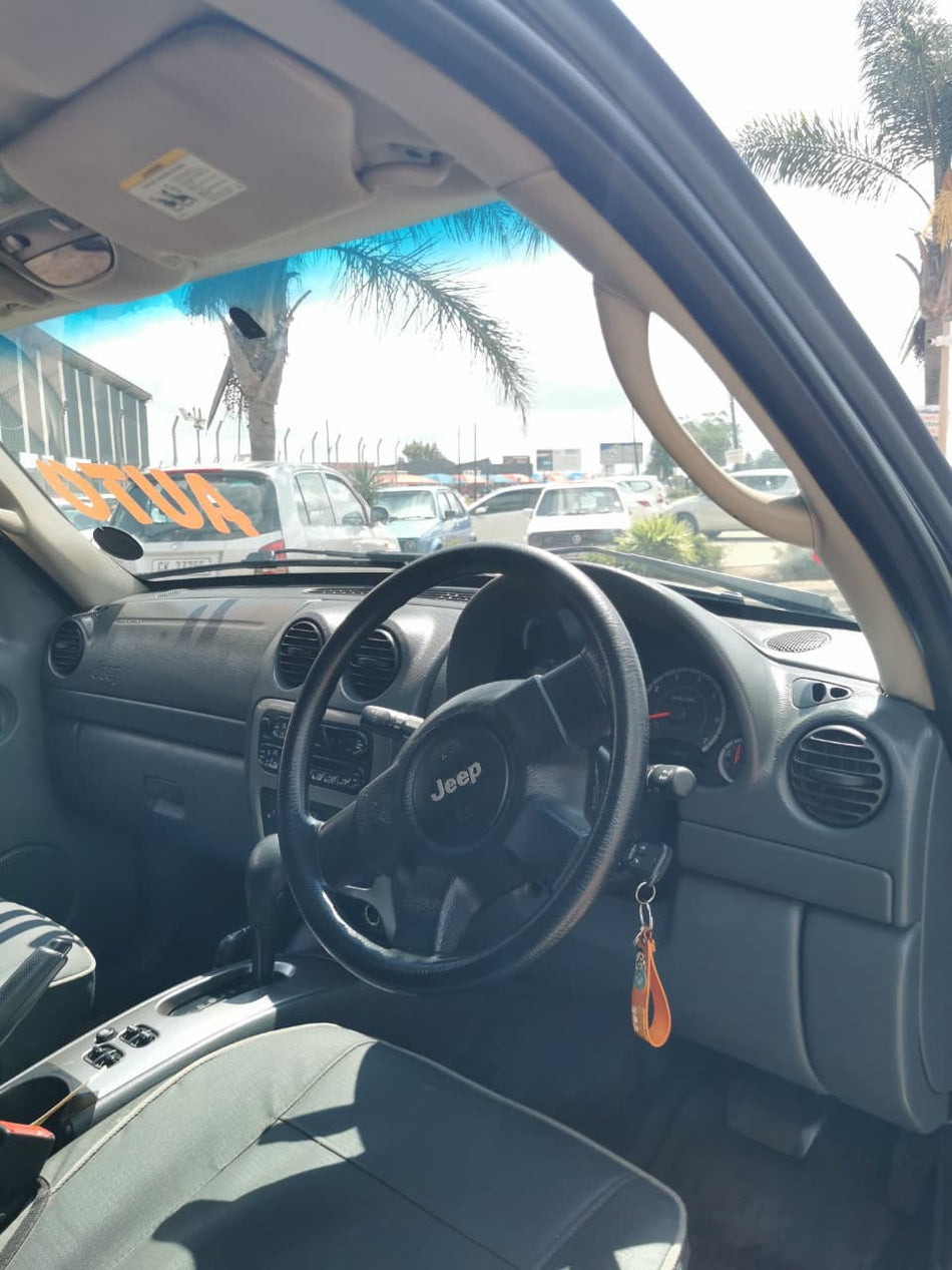 2008 Jeep Cherokee 3.7L Automatic