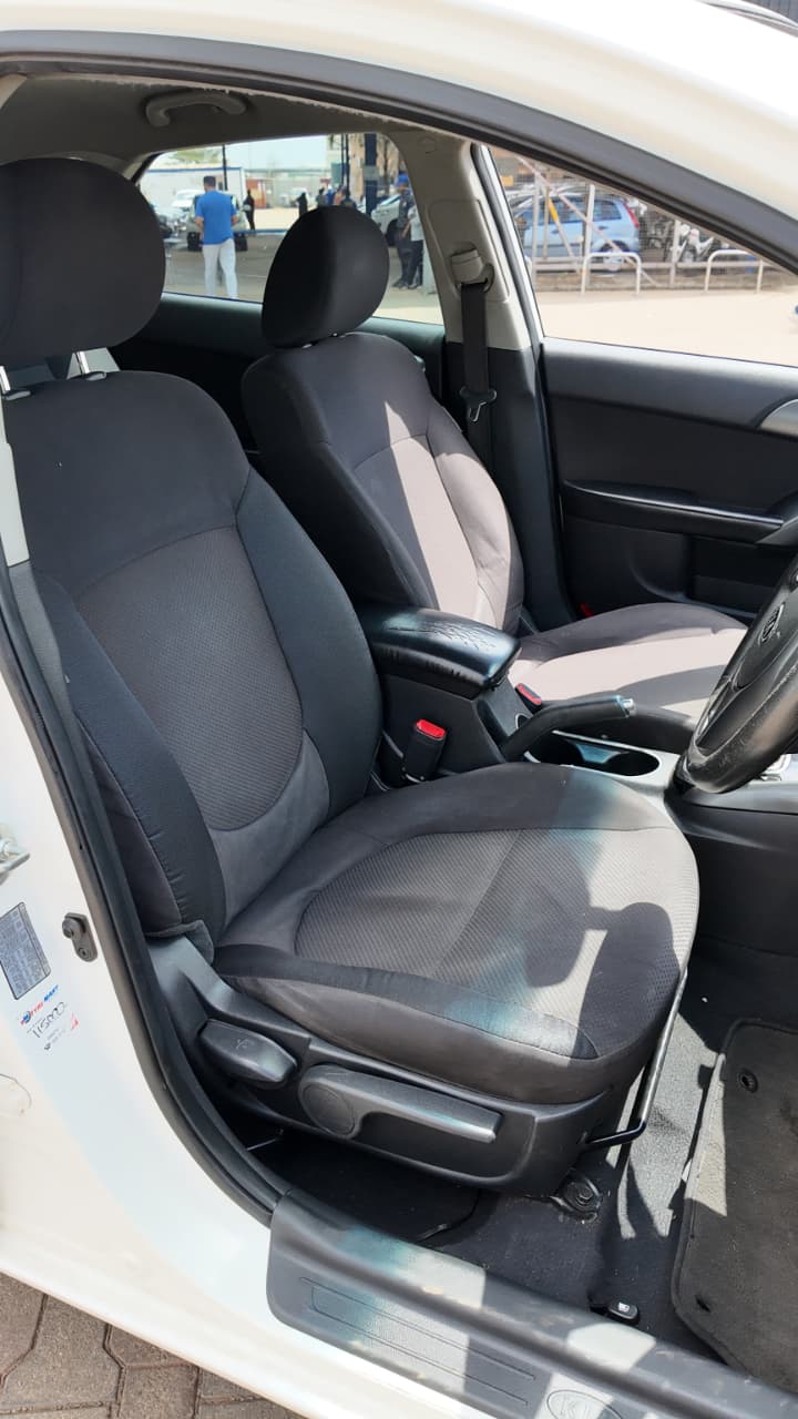 2011 Kia Cerato Automatic