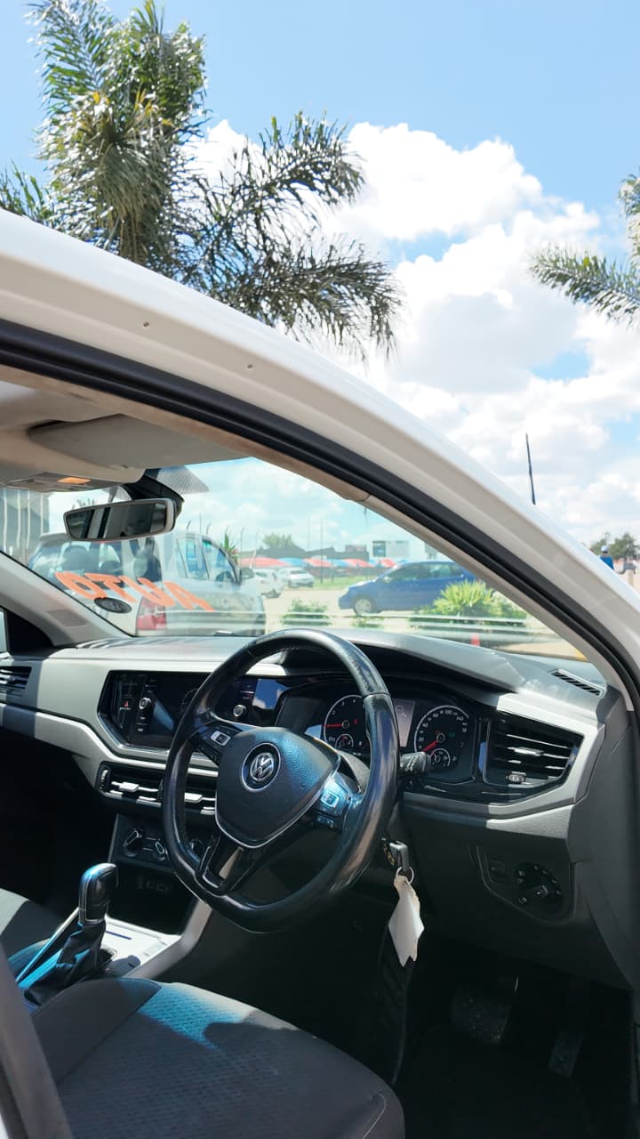2018 Volkswagen Polo TSI DSG Automatic Pan Sunroof