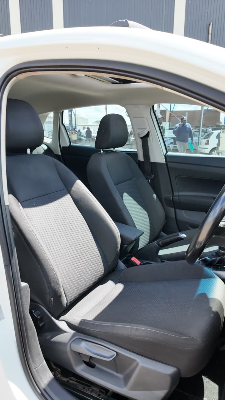 2018 Volkswagen Polo TSI DSG Automatic Pan Sunroof