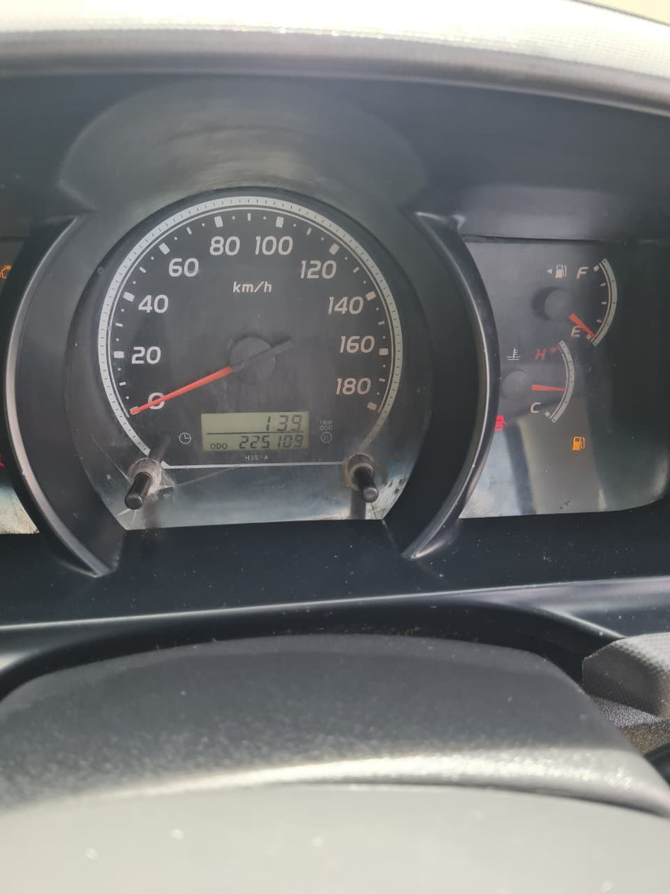 2009 Toyota Quantum GL 2.7 VVTI