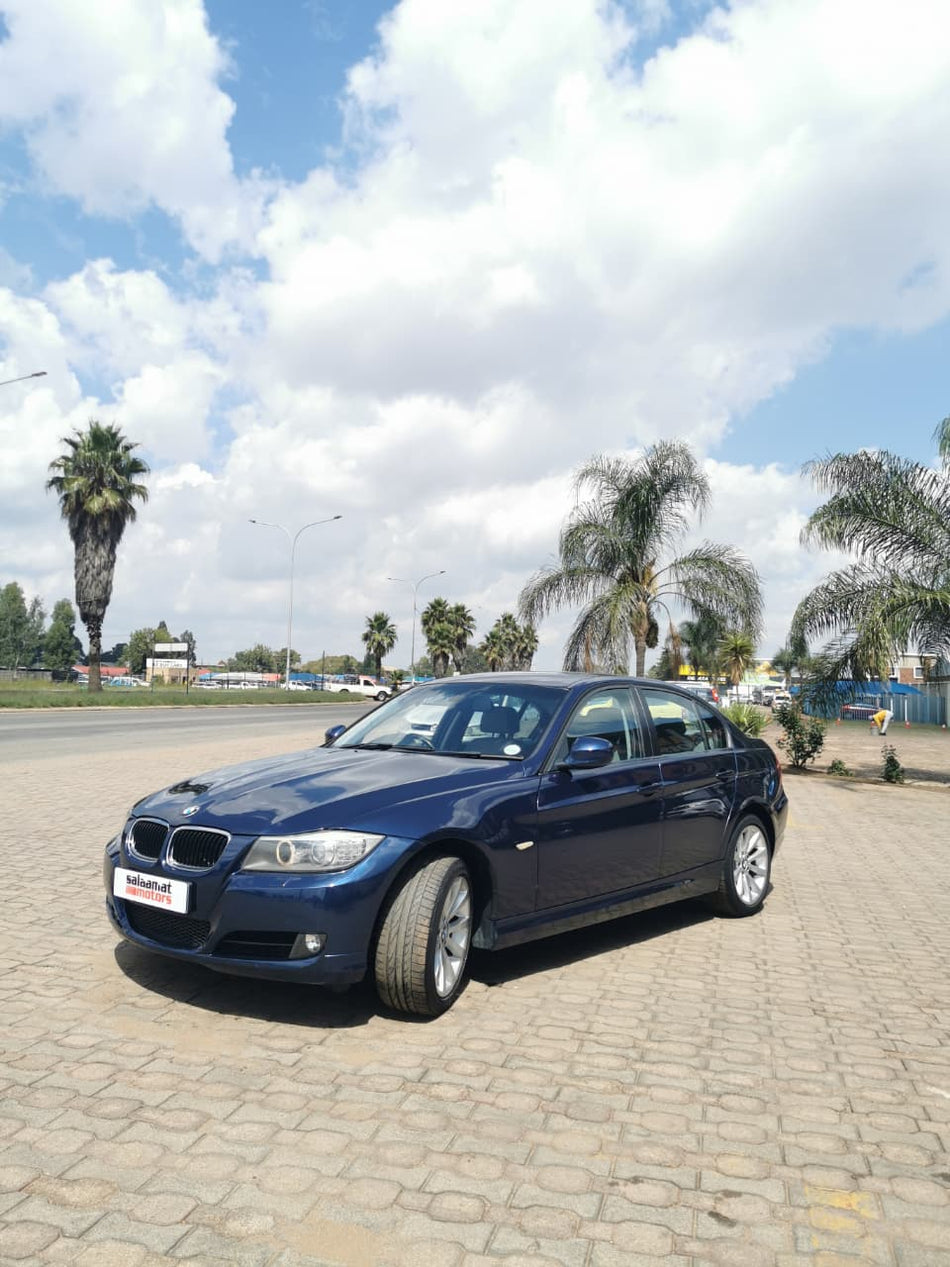 2010 BMW 320i