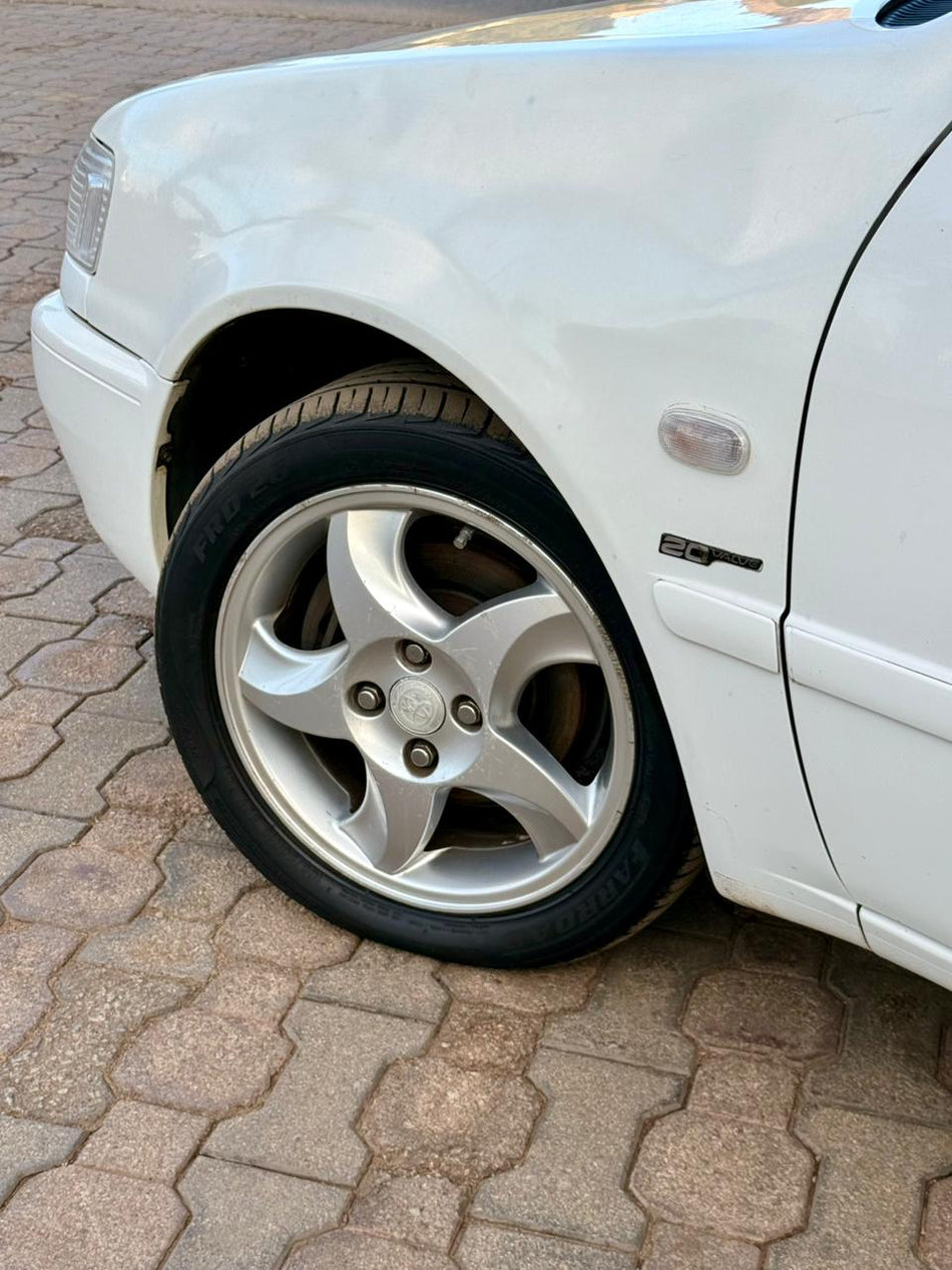 2001 Toyota Corolla RXi 160i 20 Valve 6 Speed