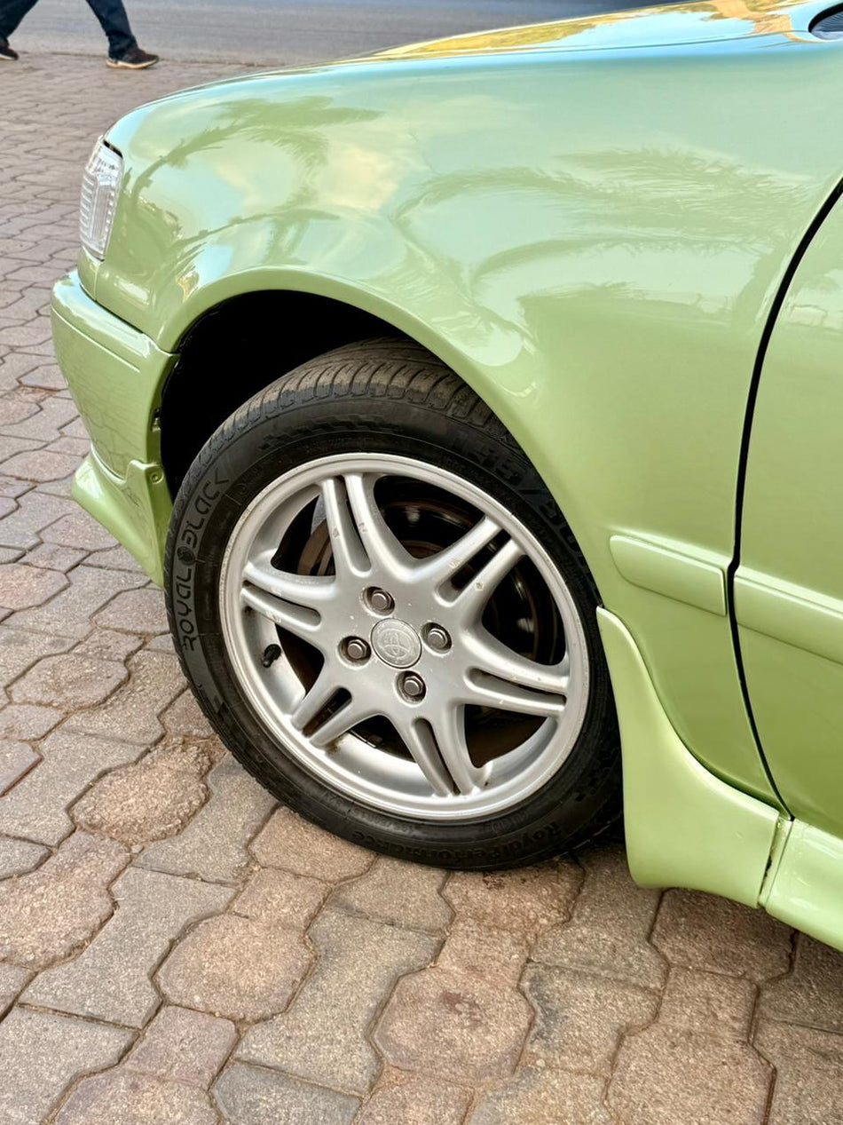 2000 Toyota Corolla RXI 20 Valve 6 Forward