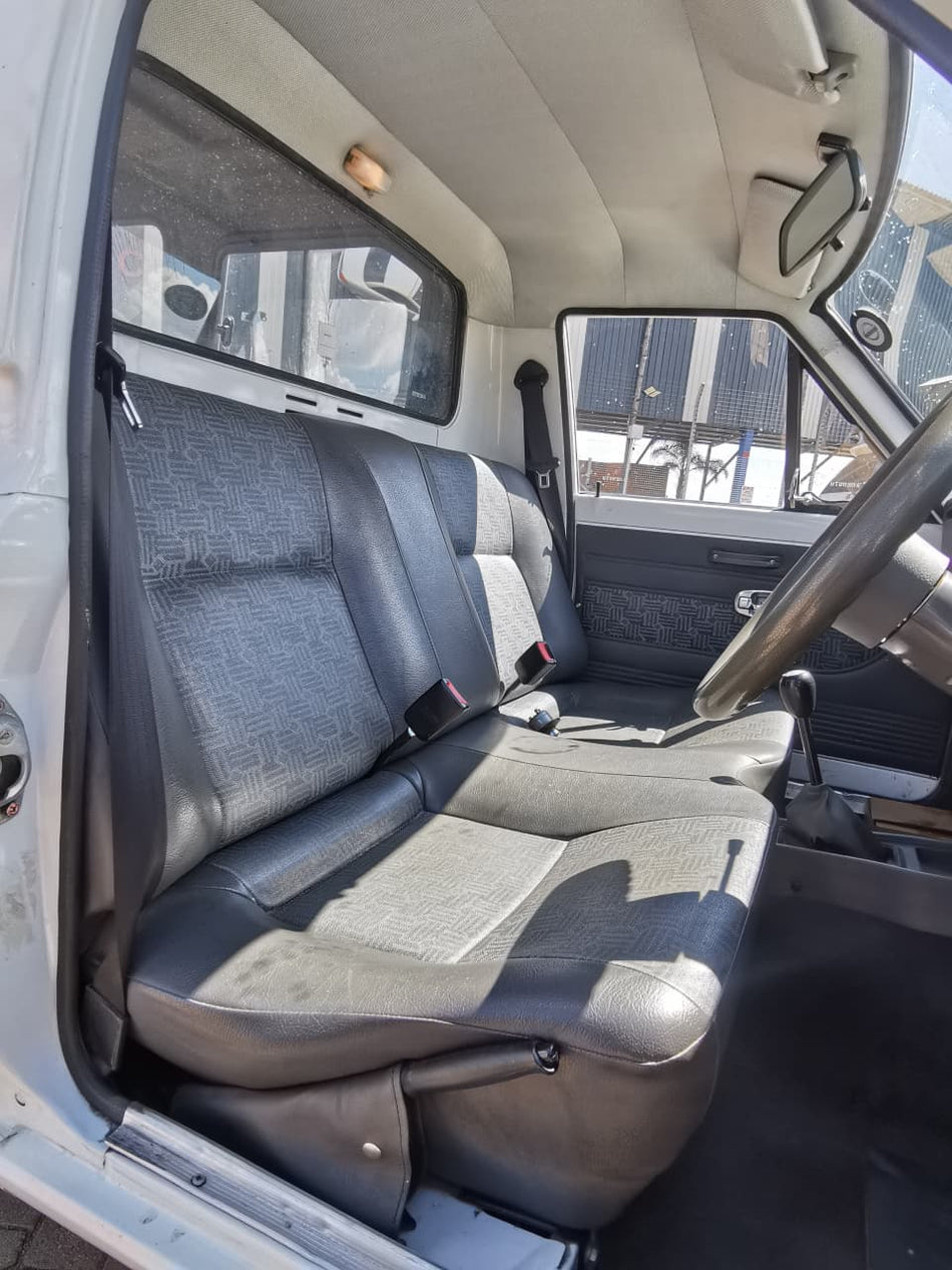 Nissan 1400