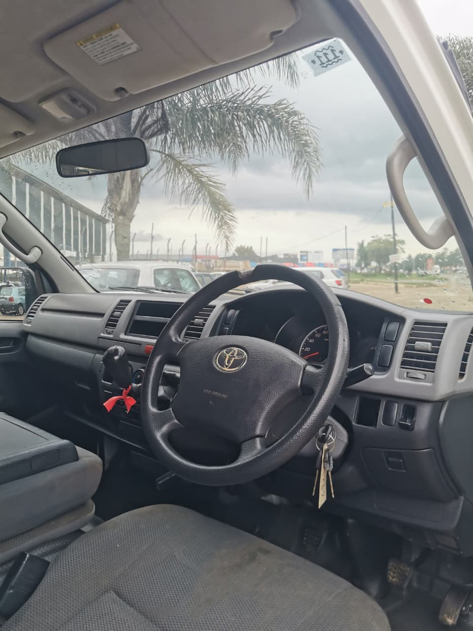 2011 Toyota Quantum 2.7 VVTI Panel Van
