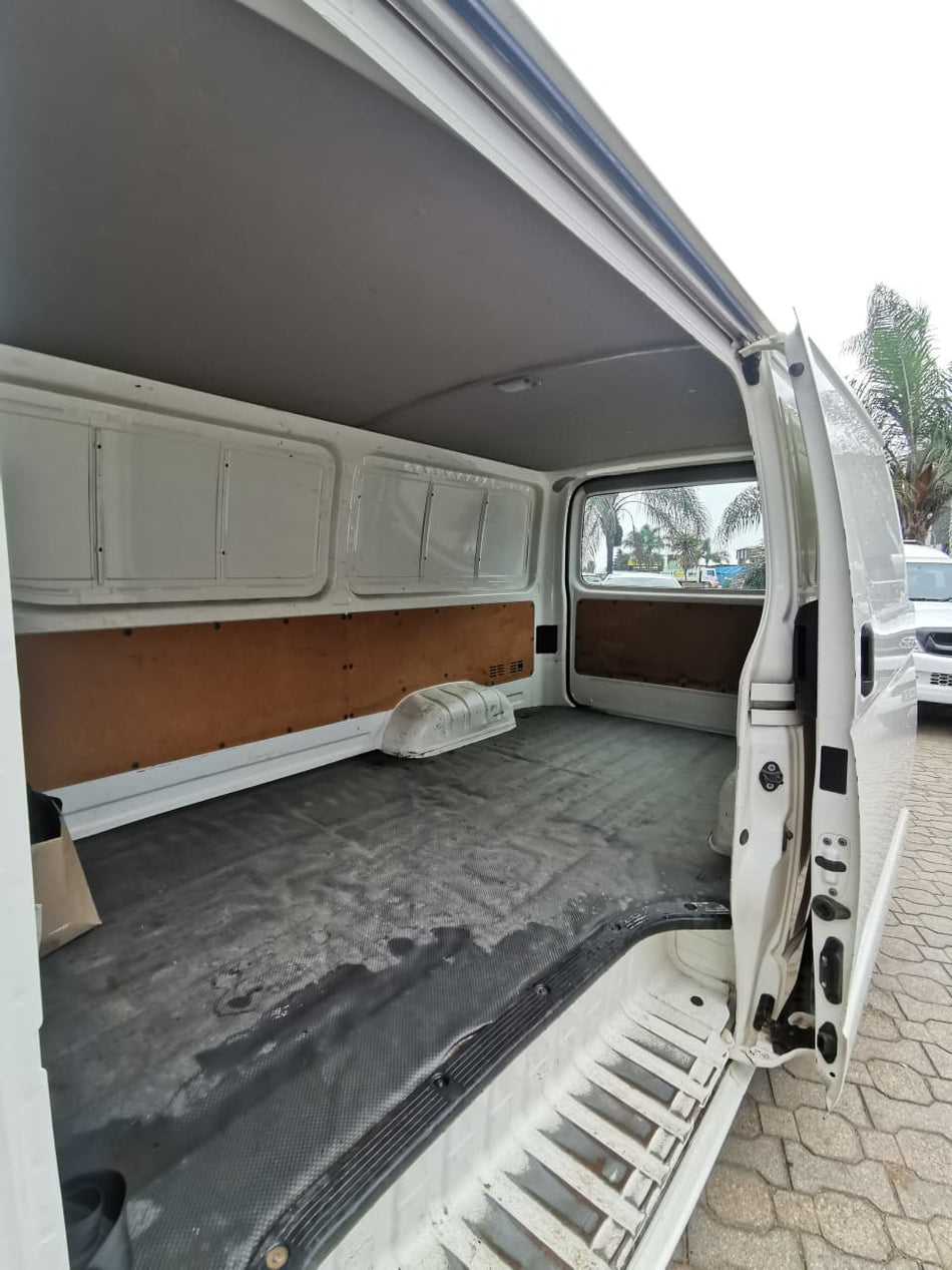2011 Toyota Quantum 2.7 VVTI Panel Van