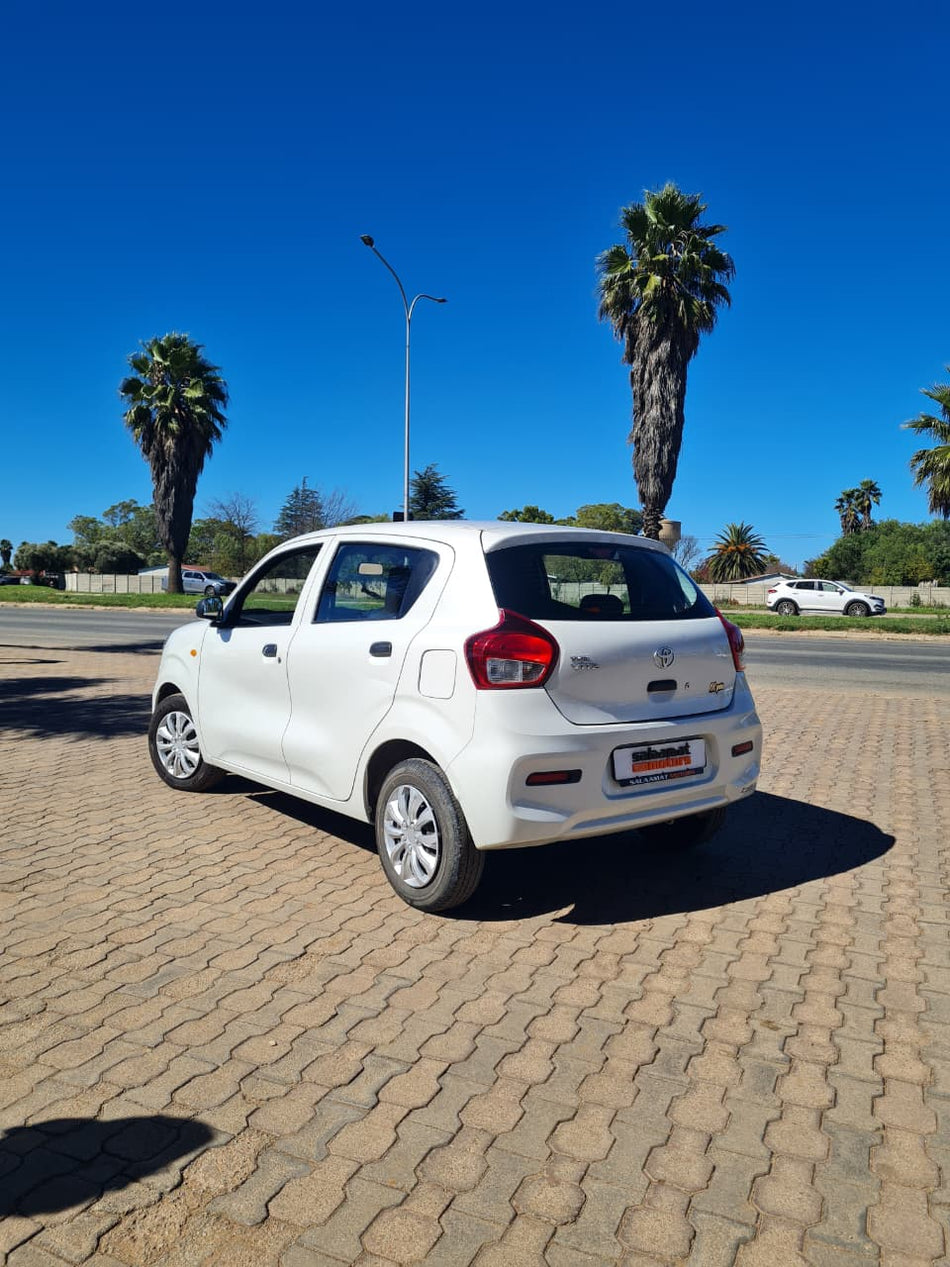 2022 Toyota Vitz 1.0