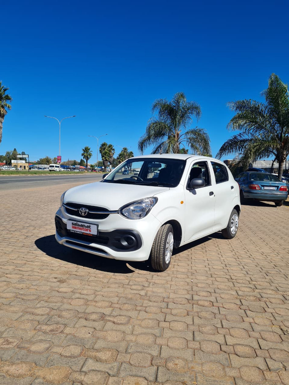 2022 Toyota Vitz 1.0