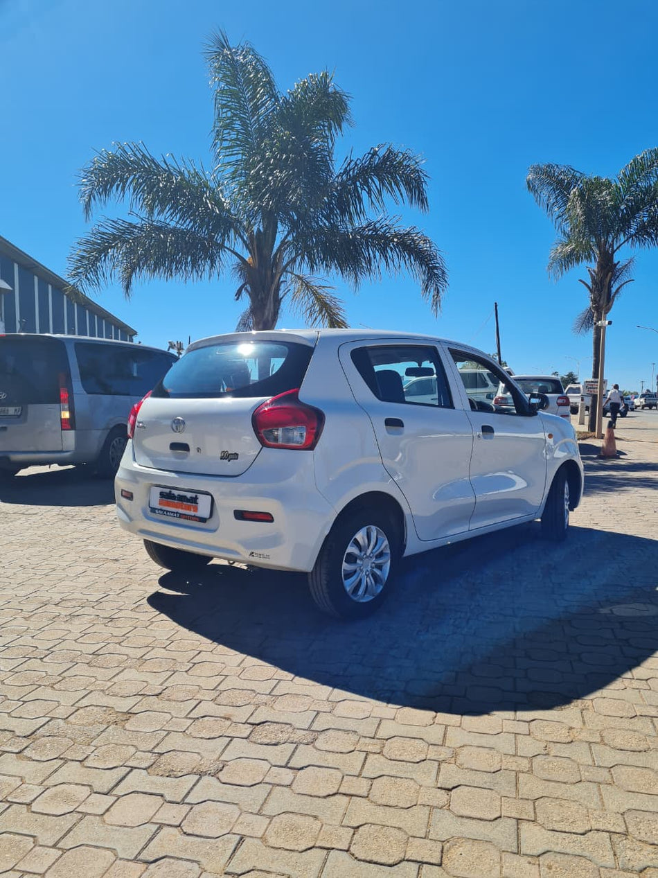 2022 Toyota Vitz 1.0