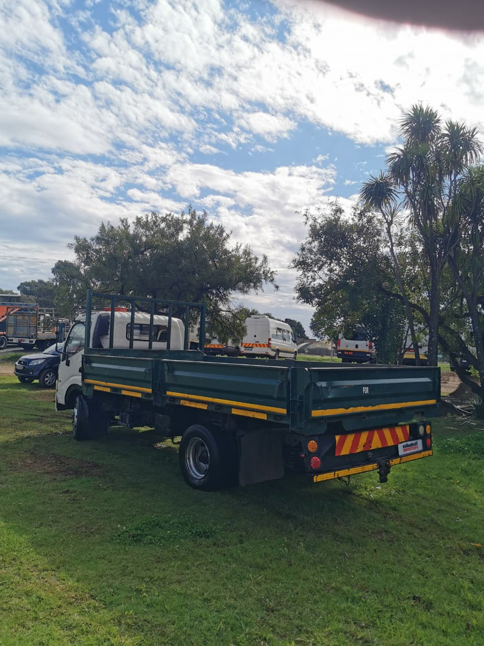 2014 Hino 300 Drop side Side Tipper