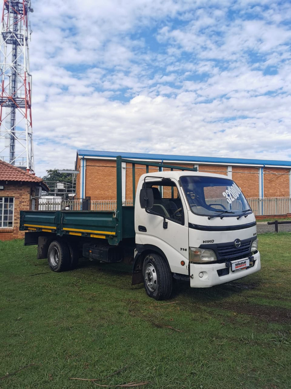 2014 Hino 300 Drop side Side Tipper