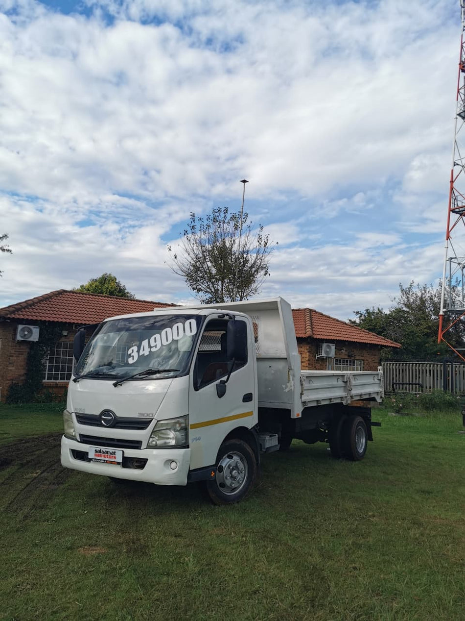 2015 Hino 300 Tipper Drop Side