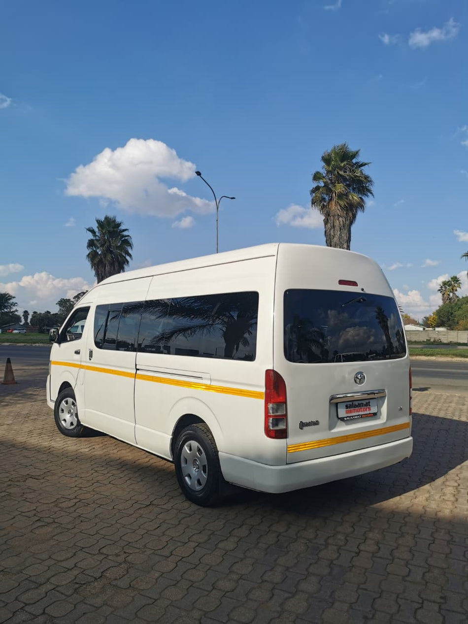 2012 Toyota Quantum GL 2.7 VVTI