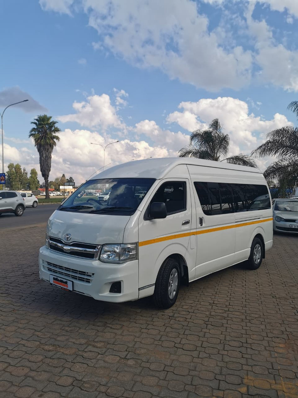 2012 Toyota Quantum GL 2.7 VVTI