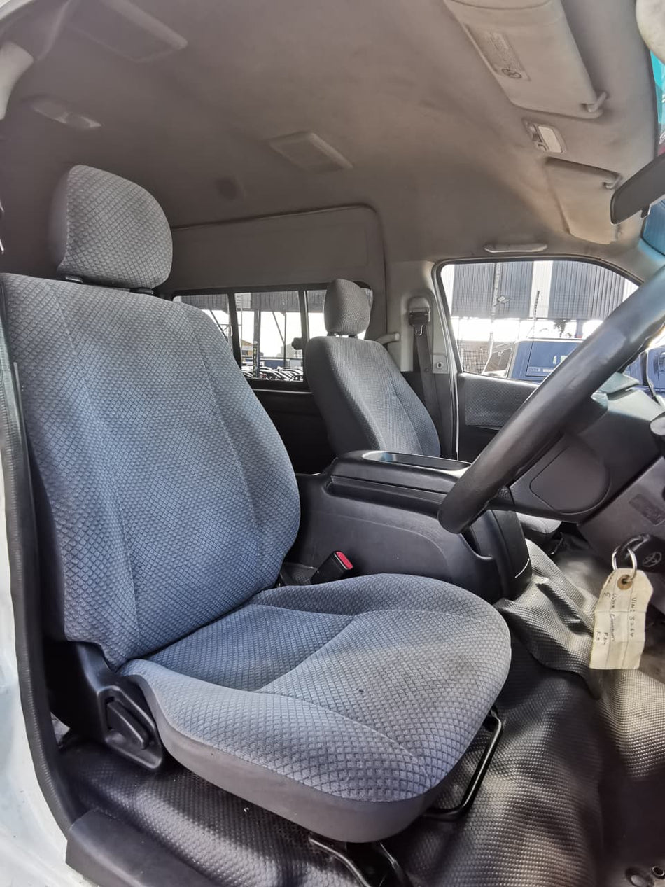 2012 Toyota Quantum GL 2.7 VVTI